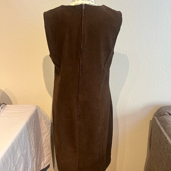 Sag Harbor Rich Brown Midi Dress - Picture 4 of 5